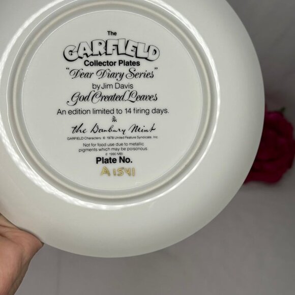 Vintage The Garfield Collectors Plates "Dear Diary Series"  God Created Leaves - Picture 4 of 6